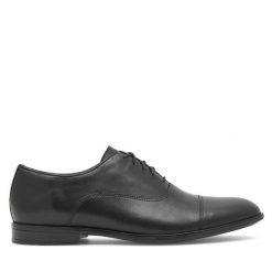Półbuty Lasocki. Czarne eleganckie półbuty Lasocki, bez wzorów, bez obcasa, bez zapięcia. Za 229.99 zł.