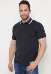 Granatowa Koszulka o Fasonie Polo z Guzikami Timarie. Niebieskie koszulki polo Born2be, m, bez wzorów, z dresówki, bez kołnierzyka, bez ramiączek. W wyprzedaży za 67.99 zł.