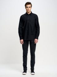 Koszula męska z tkaniny typu oxford czarna Trixi 906. Czarne koszule BIG STAR, l, bez wzorów, z bawełny, bez kołnierzyka, bez ramiączek. Za 199.99 zł.