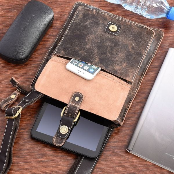 Brązowa skórzana torba męska raportówka na ramię mała Beltimore M10. Brązowe torby na ramię bez wzorów, na ramię, małe, bez dodatków. Za 189.90 zł.