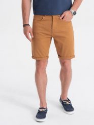 Szorty męskie CHINO - camel V17 - Rozmiar: M. Brązowe szorty Ombre Clothing, m, bez wzorów, z bawełny. W wyprzedaży za 39.99 zł.