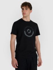 4F T-shirt regular z nadrukiem męski - czarny S. Czarne t-shirty 4F, m, bez wzorów, z bawełny, bez kołnierzyka, bez ramiączek. Za 69.99 zł.