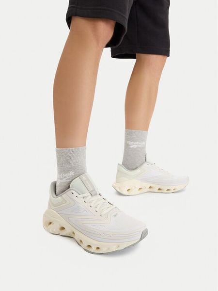 Reebok Buty do biegania EO-FUEL FLEX RUN 100244529 Kremowy. Białe buty do biegania Reebok, bez wzorów, z materiału, bez zapięcia, do biegania. Za 349.99 zł.