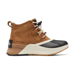 Śniegowce juniorskie Sorel Ona Classic Suede. Brązowe buty trekkingowe Sorel, na zimę, bez wzorów, bez zapięcia. Za 289.99 zł.