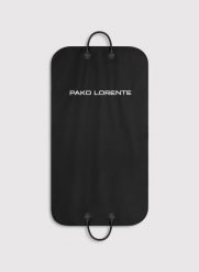 PAKO LORENTE - Czarny pokrowiec na garnitur. Czarne garnitury Pako Lorente, uniwersalny, bez wzorów. Za 99.99 zł.