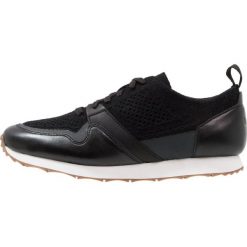 UGG TRIGO HYPERWEAVE Sneakersy niskie black. Buty sportowe casual marki UGG. Za 679.00 zł.