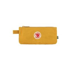 Piórnik Fjallraven Kanken Pen Case - ochre. Żółte buty trekkingowe Fjällräven, bez wzorów, bez zapięcia. Za 94.99 zł.