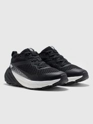 4F Buty "Speed Trail" w kolorze czarnym do biegania rozmiar: 42. Czarne buty do biegania 4F, bez wzorów, z materiału, bez zapięcia, do biegania. Za 230.00 zł.