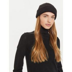 Czapka Kangol. Czarne czapki zimowe Kangol, bez wzorów. Za 259.99 zł.