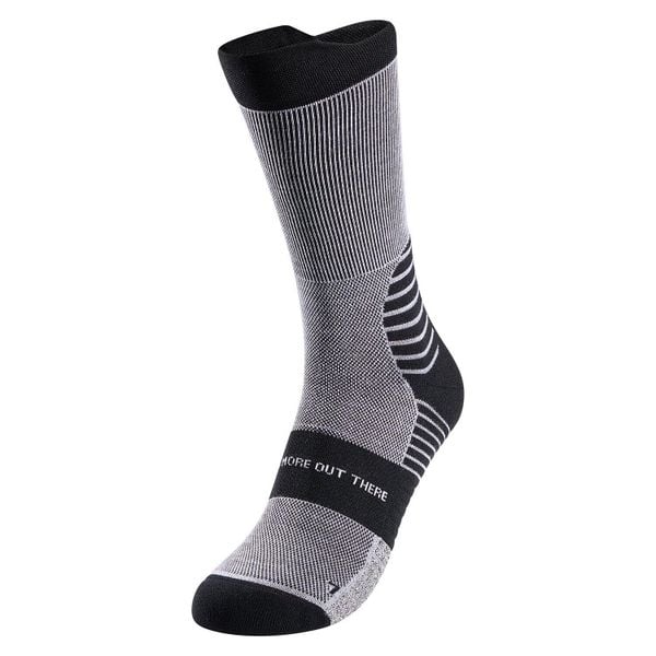 Skarpetki UNI ODLO Socks crew PERFORMANCE MERINO TRAIL. Czarne skarpety ODLO, bez wzorów, z elastanu. Za 81.39 zł.