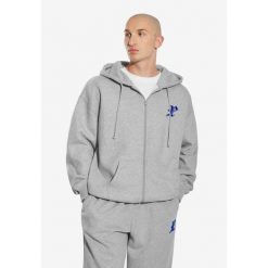 Bluza sportowa męska Prosto Gothic P z kapturem. Szare bluzy z kapturem Prosto., m, bez wzorów, z kapturem. Za 309.99 zł.