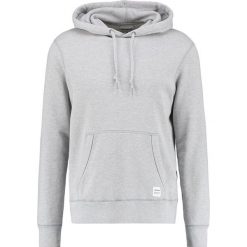 Converse Bluza z kapturem light grey heather. Bluzy z kapturem marki Converse, l, z bawełny, z kapturem. W wyprzedaży za 254.25 zł.