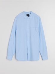 Bawełniana koszula z długim rękawem i kieszenią piersiową - błękitny. Niebieskie koszule Sinsay, l, bez wzorów, z bawełny, bez kołnierzyka, bez ramiączek. Za 59.99 zł.