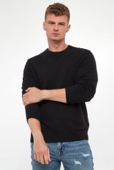 Sweter męski wełniany Laurelor JOOP! JEANS. Swetry nierozpinane JOOP! Jeans, l, bez wzorów, z jeansu, bez kołnierzyka, bez ramiączek. Za 659.00 zł.