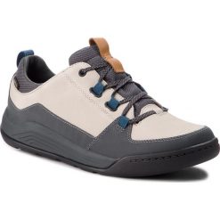 Półbuty CLARKS - AshcombeRun Gtx GORE-TEX 261354107 Grey Combi. Eleganckie półbuty marki Clarks. W wyprzedaży za 369.00 zł.