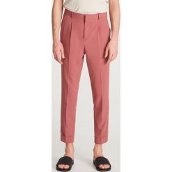 Eleganckie spodnie garniturowe - Fioletowy. Garnitury Reserved. W wyprzedaży za 69.99 zł.