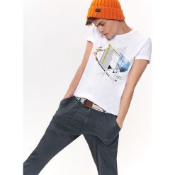 T-SHIRT Z NADRUKIEM. Bluzki z długim rękawem marki TOP SECRET. W wyprzedaży za 29.99 zł.