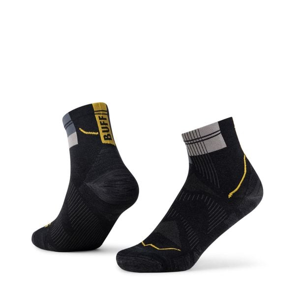 Skarpety biegowe Buff Coolnet Quarter Sock CQ. Czarne skarpety Buff, bez wzorów, z elastanu. Za 98.99 zł.
