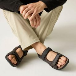 Haris Męskie lekkie sandały turystyczne. Brązowe sandały Regatta, bez zapięcia. Za 268.00 zł.