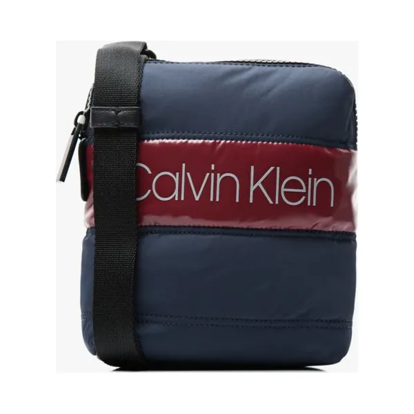 Calvin Klein Torba Puffer Mini Reporter , czarny, rozmiar ONE SIZE. Czarne torby na ramię CALVIN KLEIN, bez wzorów, z materiału, na ramię, małe, pikowane, bez dodatków. Za 279.99 zł.