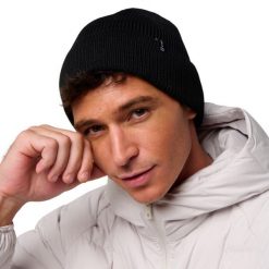 Czapka uniseks z wełny merynosów. Czarne czapki zimowe G-HEAT, bez wzorów, z wełny. Za 129.20 zł.