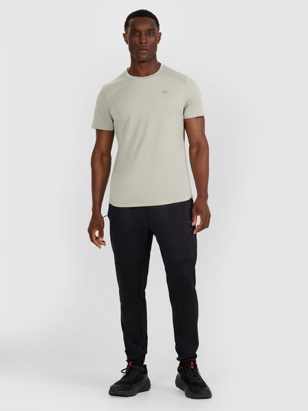 4F Spodnie treningowe szybkoschnące męskie - czarne S. Czarne spodnie treningowe długie 4F, m, bez wzorów, z dzianiny. Za 229.99 zł.