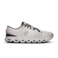 Buty do biegania Mężczyzna On Running Cloud X 4 biały. Białe buty do biegania On, bez wzorów, z gumy, bez zapięcia, do biegania. Za 1,048.00 zł.