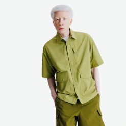 Koszula z seersuckera unisexe, Lifetech. Koszule Decathlon, m, bez wzorów, z materiału, bez kołnierzyka, bez ramiączek. Za 149.99 zł.