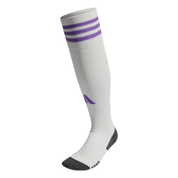 Skarpetki adidas 23. Białe skarpety Adidas, bez wzorów, z materiału. Za 71.90 zł.
