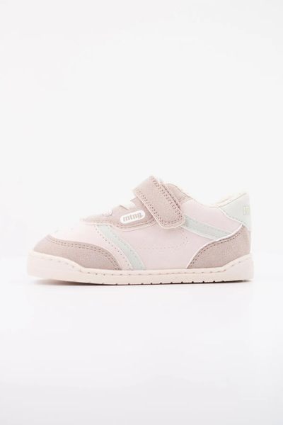 Buty MTNG 49007M Rose. Czerwone buty turystyczne mtng, bez wzorów, z materiału, bez zapięcia, na fitness i siłownię. Za 173.99 zł.