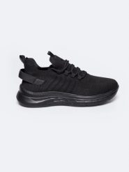 Sneakersy męskie czarne RR174267 906. Czarne buty sportowe casual BIG STAR, bez wzorów, z tkaniny, bez zapięcia. W wyprzedaży za 149.99 zł.