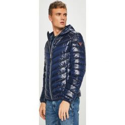 Guess Jeans - Kurtka. Niebieskie kurtki Guess Jeans, l, z aplikacjami, z jeansu, z kapturem. W wyprzedaży za 399.90 zł.