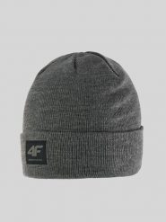 4F Czapka beanie męska - szara Uniwersalny. Szare czapki zimowe 4F, bez wzorów, z dzianiny. Za 49.99 zł.