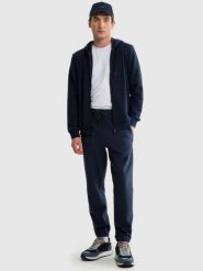 Spodnie męskie dresowe granatowe Brutus 403. Niebieskie spodnie materiałowe BIG STAR, l, z aplikacjami, z bawełny, eleganckie. W wyprzedaży za 159.99 zł.
