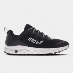 Buty do chodzenia męskie Inov-8 Parkclaw G 280. Białe buty do biegania Inov-8, bez wzorów, z gumy, bez zapięcia, do biegania. Za 579.99 zł.