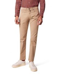 Pierre Cardin Spodnie w kolorze jasnobrązowym rozmiar: W35/L32. Brązowe spodnie materiałowe Pierre Cardin, l, z aplikacjami, z materiału, klasyczne. Za 144.92 zł.