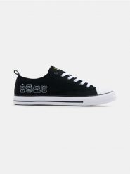 Niskie trampki South Park - czarny. Czarne trampki Sinsay, bez wzorów, bez zapięcia. Za 39.99 zł.