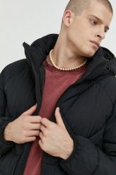 Tom Tailor kurtka męska kolor czarny przejściowa. Czarne kurtki Tom Tailor, l, bez wzorów, z materiału, bez kaptura. W wyprzedaży za 449.99 zł.