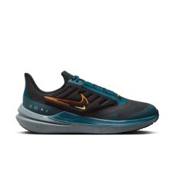 Buty do biegania męskie Nike Air Winflo 9 Shield. Czarne buty do biegania Nike, bez wzorów, bez zapięcia, do biegania. Za 399.99 zł.