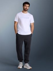 4F T-shirt regular z nadrukiem męski - biały S. Białe t-shirty 4F, m, bez wzorów, z materiału, bez kołnierzyka, bez ramiączek. Za 69.99 zł.