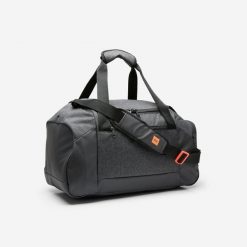 Torba sportowa na ramię z komorą na buty 35 L Club 500. Brązowe torby na ramię Decathlon, bez wzorów, z materiału, na ramię, duże, bez dodatków. Za 99.99 zł.