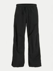 Jack&Jones Spodnie materiałowe Parachute 12260931 Czarny Loose Fit. Czarne spodnie materiałowe Jack&Jones, l, bez wzorów, z bawełny. Za 109.99 zł.