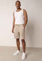 Beżowe Szorty z Bawełną w Stylu Safari z Kieszeniami Cargo Sabririla. Brązowe szorty Born2be, l, bez wzorów, z bawełny. Za 69.99 zł.