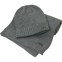 S.Oliver Męska zestaw czapka zimowa i szale 97.811.91.3750 .9730 Pewter Grey Melange. Szare czapki zimowe S.Oliver, bez wzorów. W wyprzedaży za 153.00 zł.