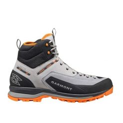 Buty męskie trekkingowe Garmont VETTA TECH GTX. Brązowe buty sportowe casual Garmont, bez wzorów, bez zapięcia. W wyprzedaży za 699.00 zł.