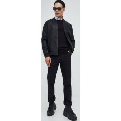 Only & Sons kurtka bomber męski kolor czarny przejściowa. Czarne kurtki Only & Sons, l, bez wzorów, bez kaptura. Za 229.99 zł.