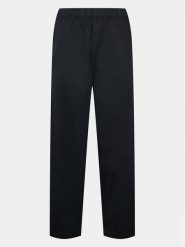 Redefined Rebel Chinosy 226153 Czarny Regular Fit. Czarne eleganckie spodnie Redefined Rebel, m, z bawełny. Za 109.99 zł.