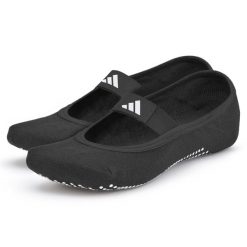 Skarpetki do jogi. Czarne skarpety Adidas, bez wzorów, z bawełny. Za 93.99 zł.