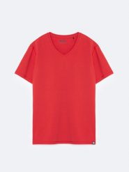 Koszulka męska v-neck czerwona Irtos 603. Czerwone t-shirty BIG STAR, l, z aplikacjami, z dzianiny, bez kołnierzyka, bez ramiączek. W wyprzedaży za 69.99 zł.