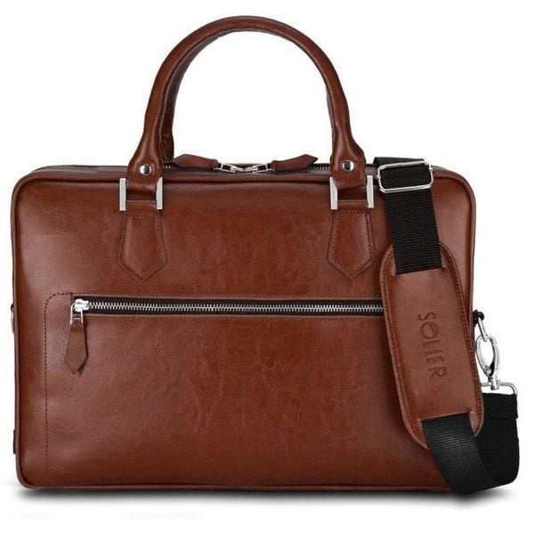 Skórzana torba na laptop z uchwytem na walizkę Solier SL23 brązowy vintage. Brązowe torby na laptopa Solier. Za 496.99 zł.